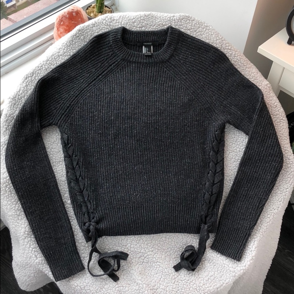 🌴3 for $20🌴 Grey Knitted Sweater